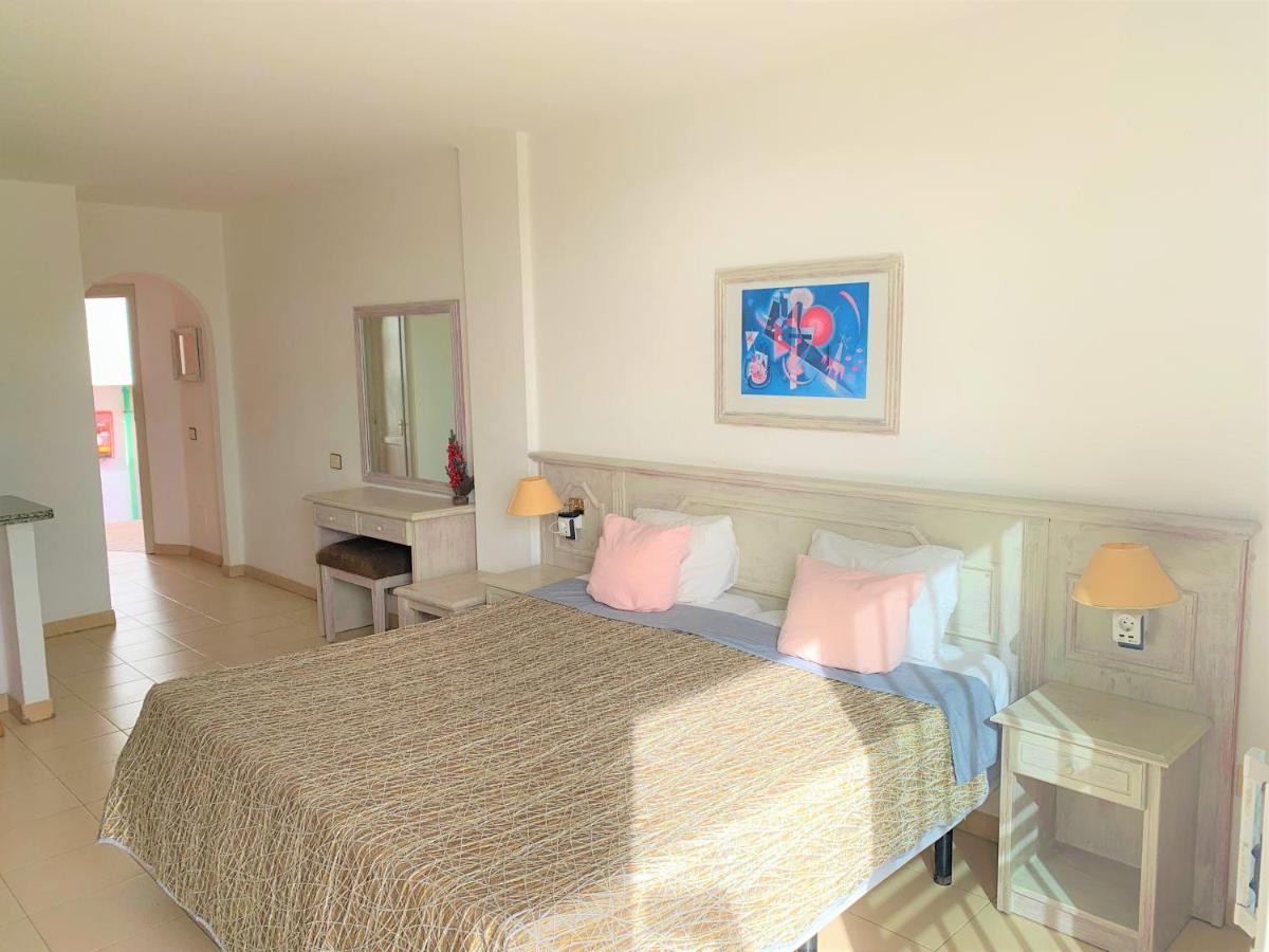 Ocean Breeze And Seaview Resort Costa Adeje  ภายนอก รูปภาพ